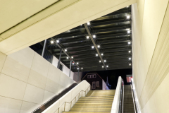 Nacht GM Rolltreppe Forum 2x