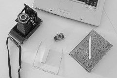 camera-Flatlay