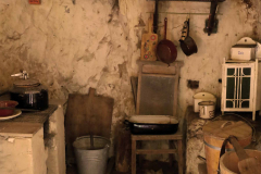 Hoehlenwohnung-LANGENSTEIN-Harz